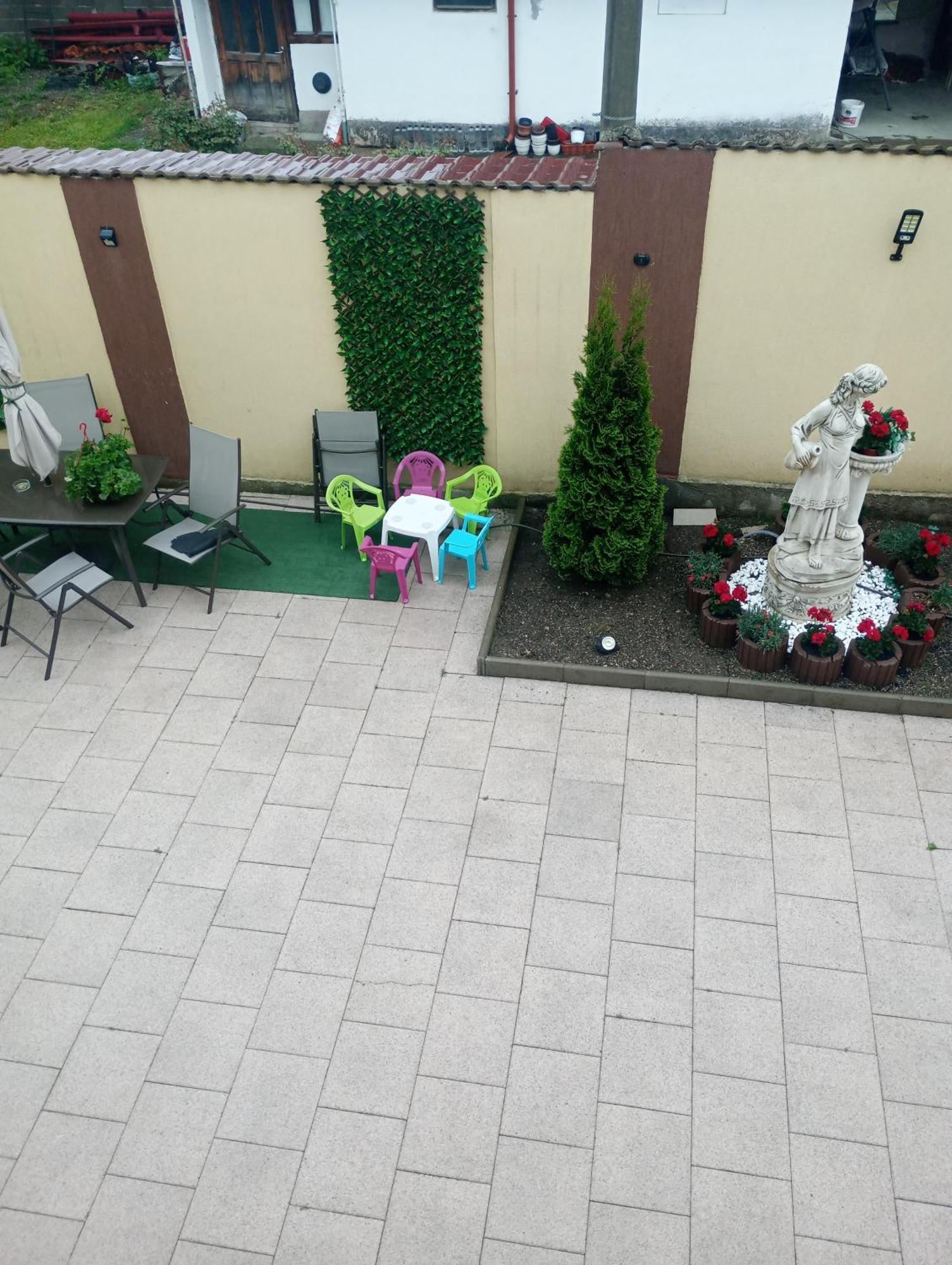 Izabella Guest House Săcele Dış mekan fotoğraf