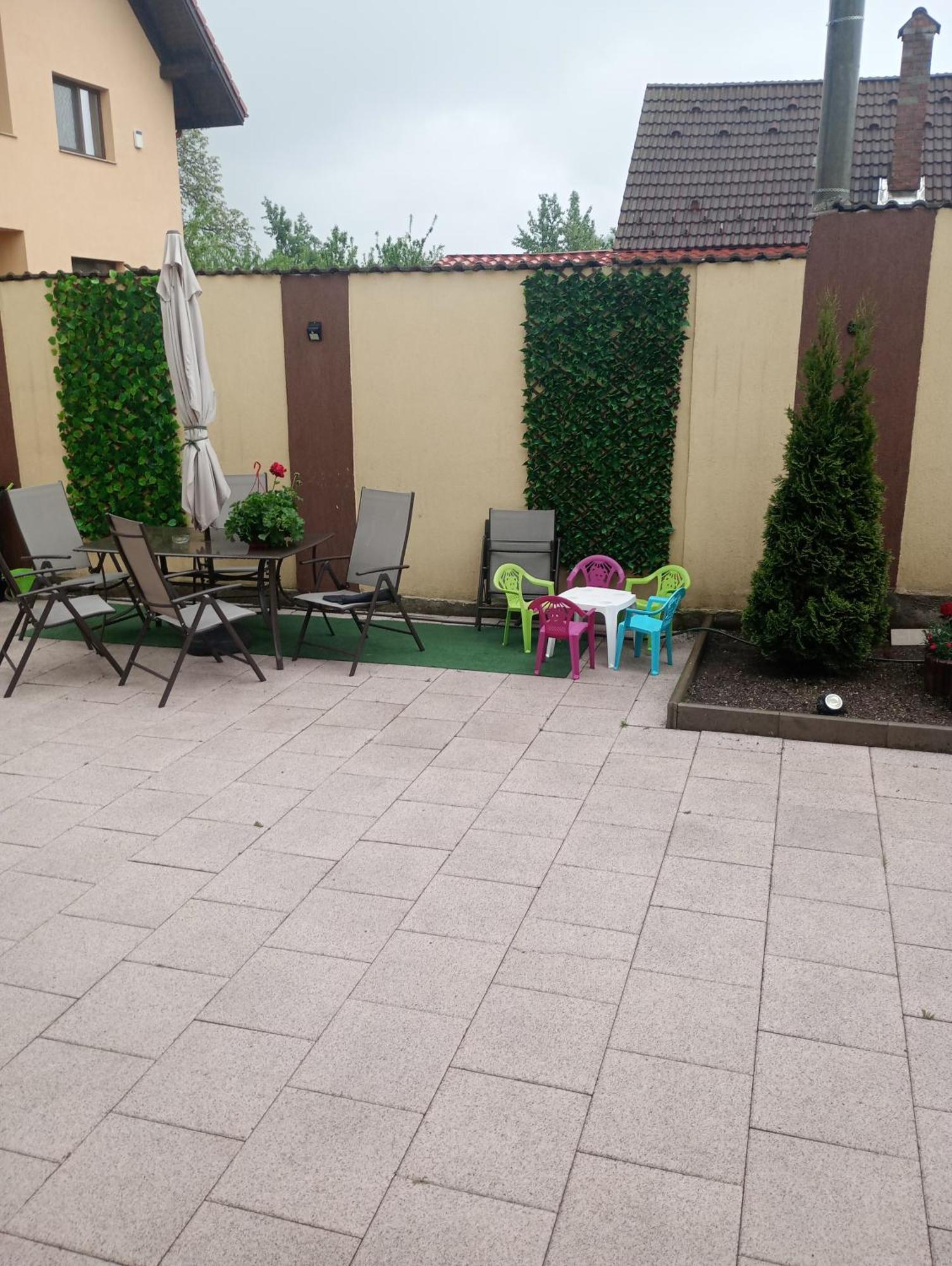 Izabella Guest House Săcele Dış mekan fotoğraf