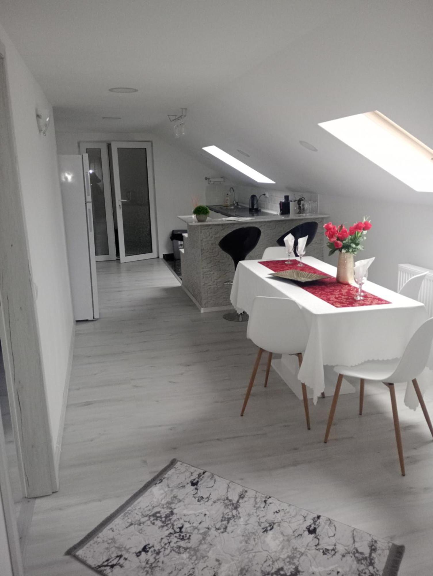 Izabella Guest House Săcele Dış mekan fotoğraf
