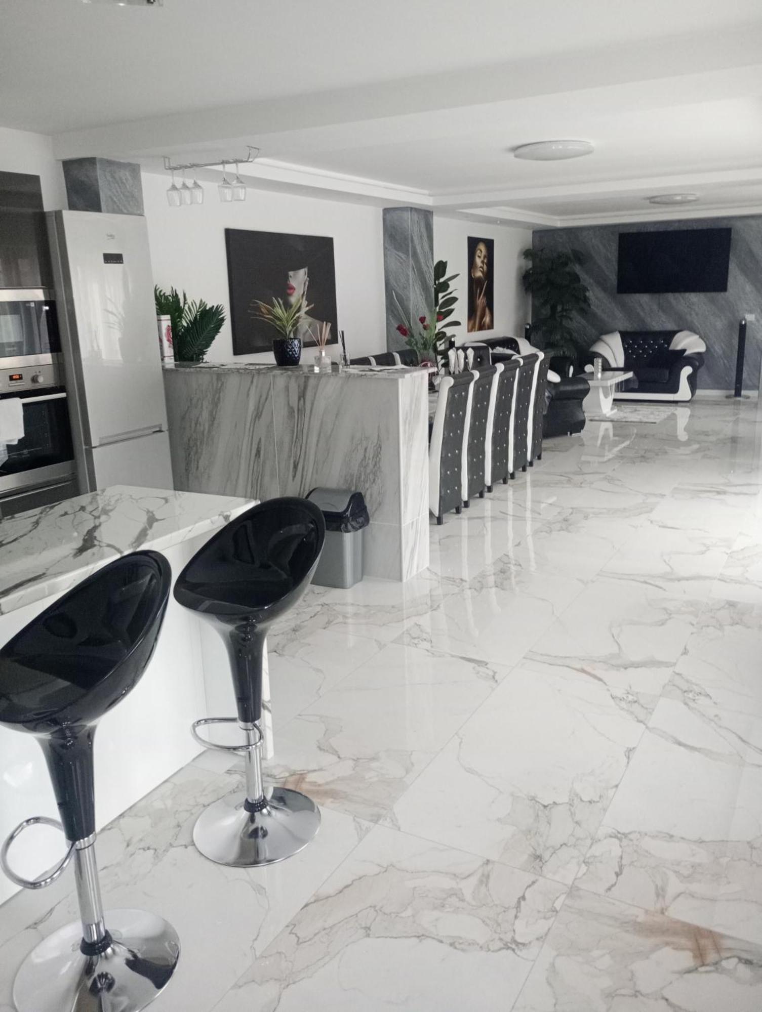 Izabella Guest House Săcele Dış mekan fotoğraf